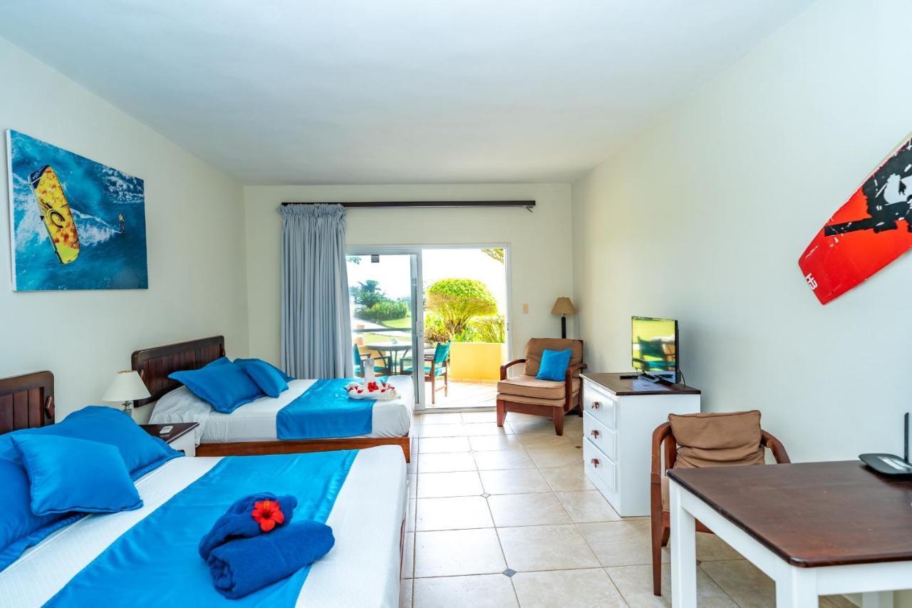 Agualina Kite Hotel Oceanfront Apartments Cabarete Exteriör bild